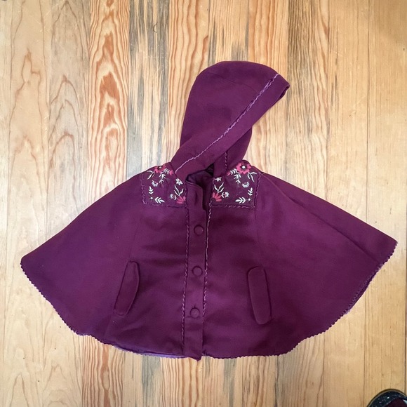Tahari Hooded Burgundy Embroidered Cape‎ Kids Size 2T - Picture 1 of 7